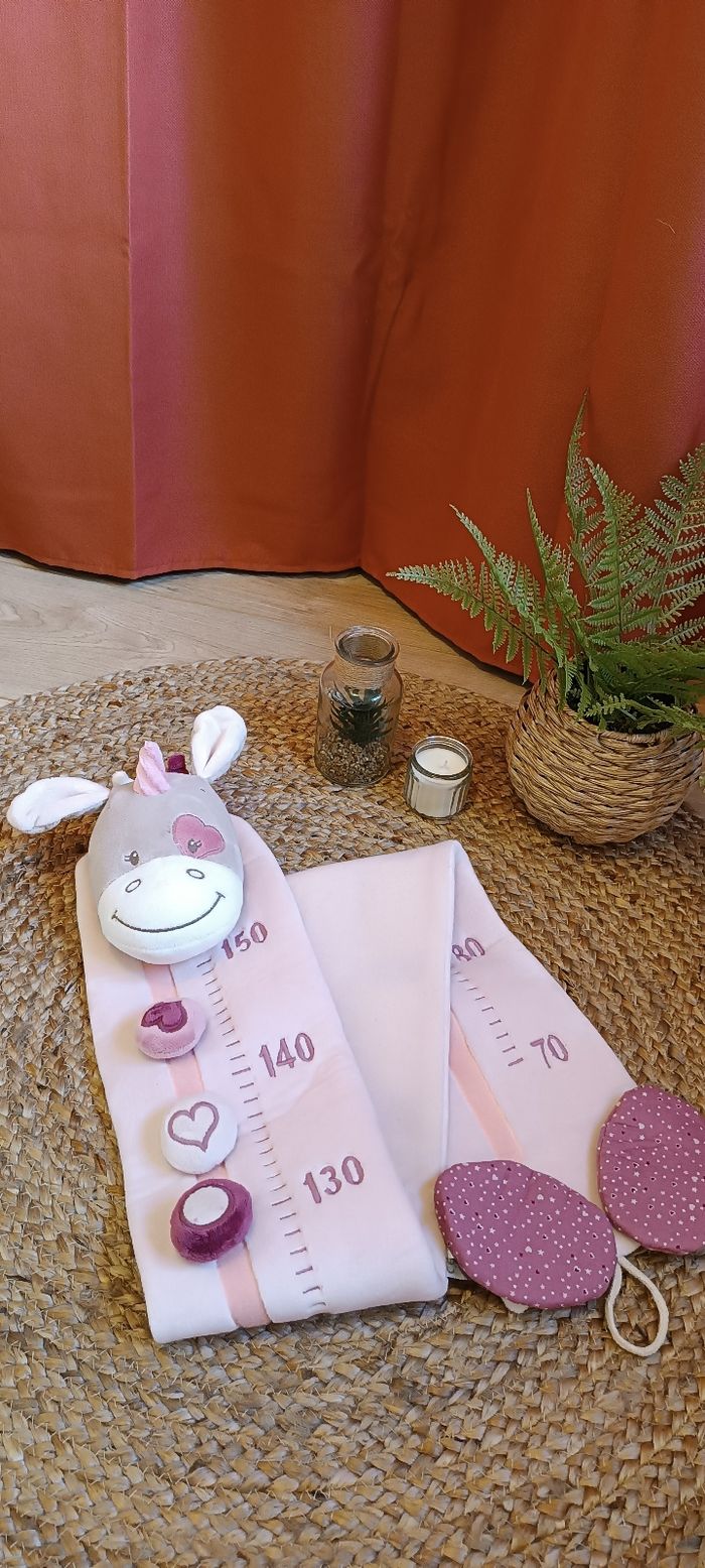 Toise Nattou fille TBE