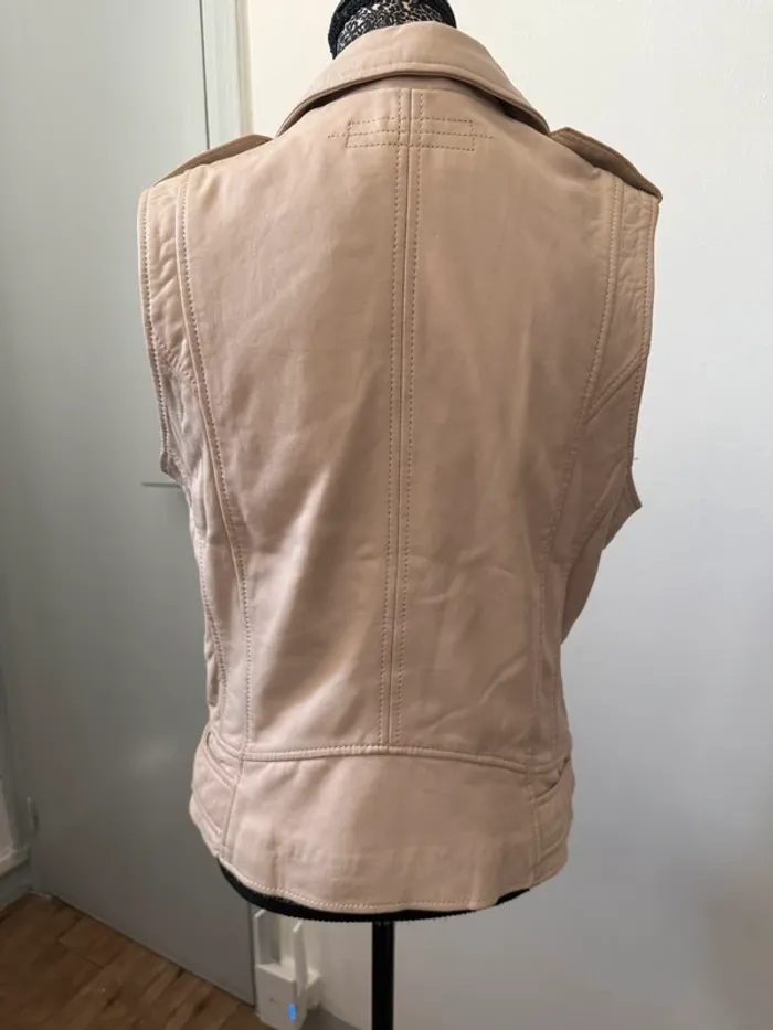 Blouson sans manches Oakwood KYLIE 6 – Cuir blanc cassé – Taille XL – Neuf avec étiquette - photo numéro 4