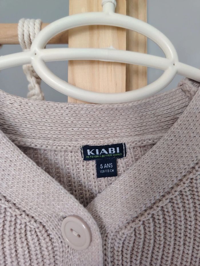 Pull gilet Kiabi 5 ans - photo numéro 2