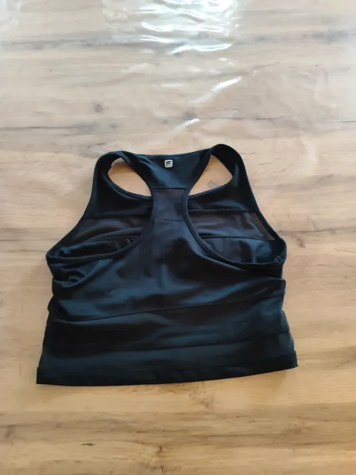 Top Fabletics Sport S Noir - Impeccable ! À saisir ! - photo numéro 3