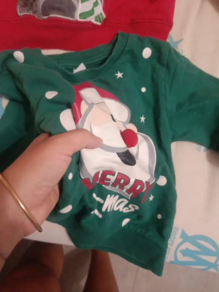 Lot de 2 pull de noel yeux ou nez en relief taille 3 4 ans - photo numéro 6