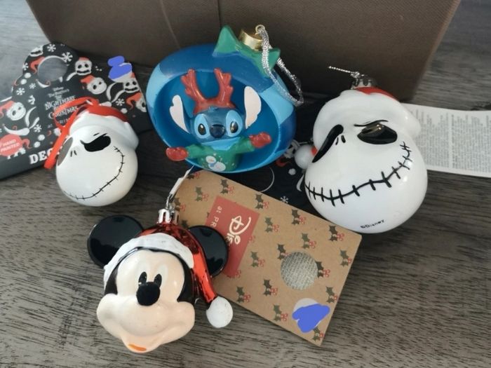 Boules de Noël disney