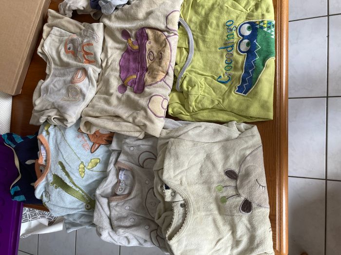 Gros Lot vetement 18 mois garcon 47 pcs - photo numéro 4