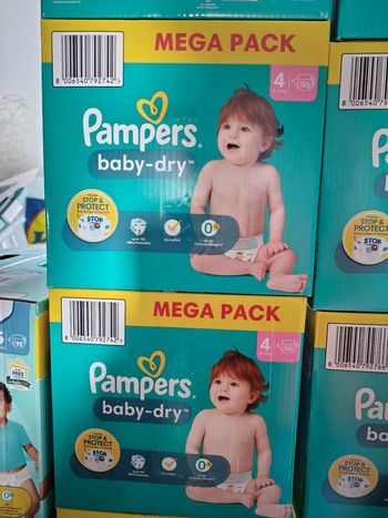 Pampers baby dry taille 4 / lot de 2 cartons