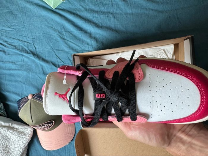 Air Jordan 1 Low GS Pinksicle – Taille 40 – Neuve avec boîte - photo numéro 10