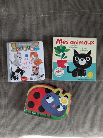 Lot de 2 livres bébé 