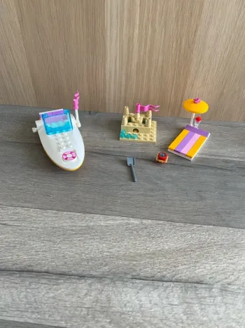 Lego Friends 3937 le hors-bord d’Olivia