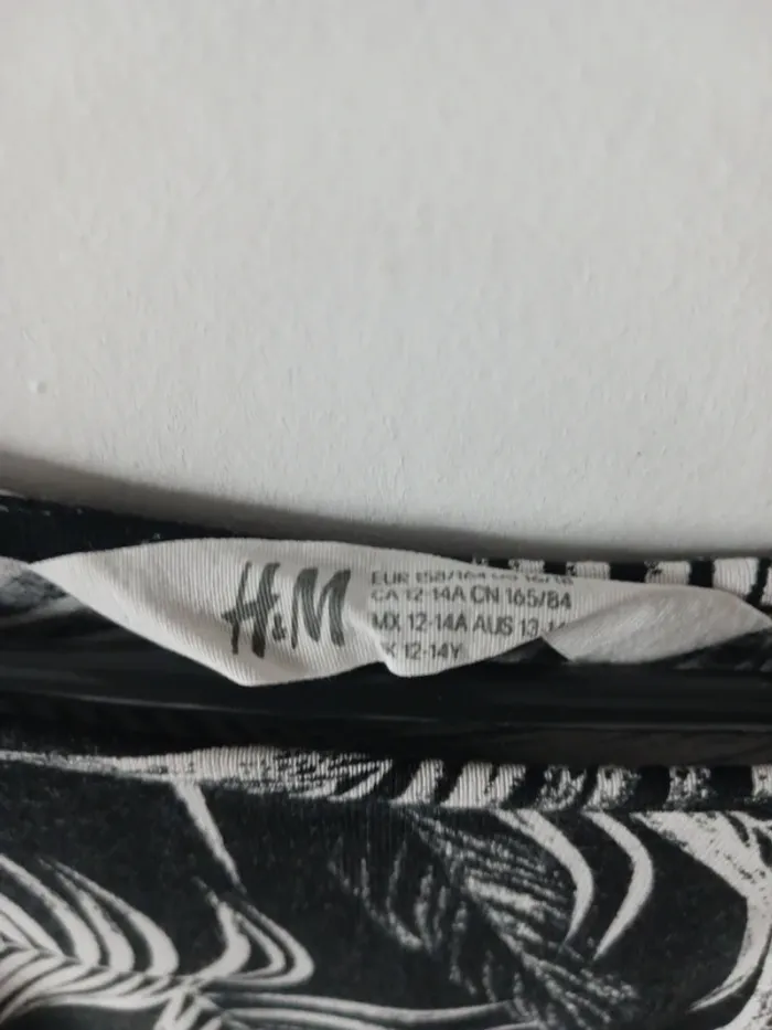 Robe fille H&M noir et blanc 13 / 14 ans - photo numéro 3
