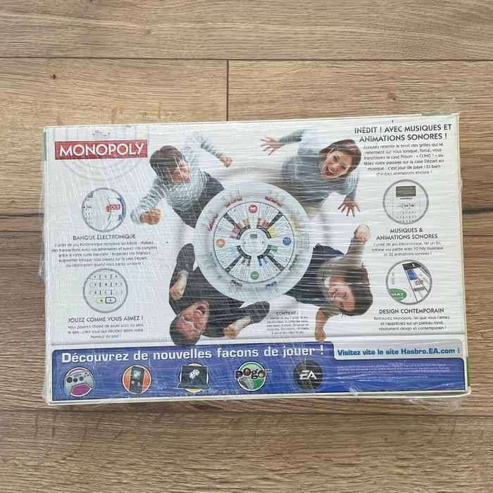 Jeu Monopoly révolution complet - photo numéro 2