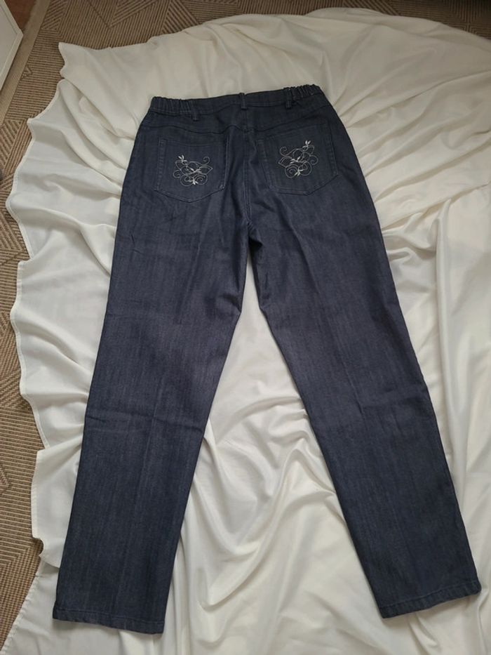 Jean neuf - photo numéro 3