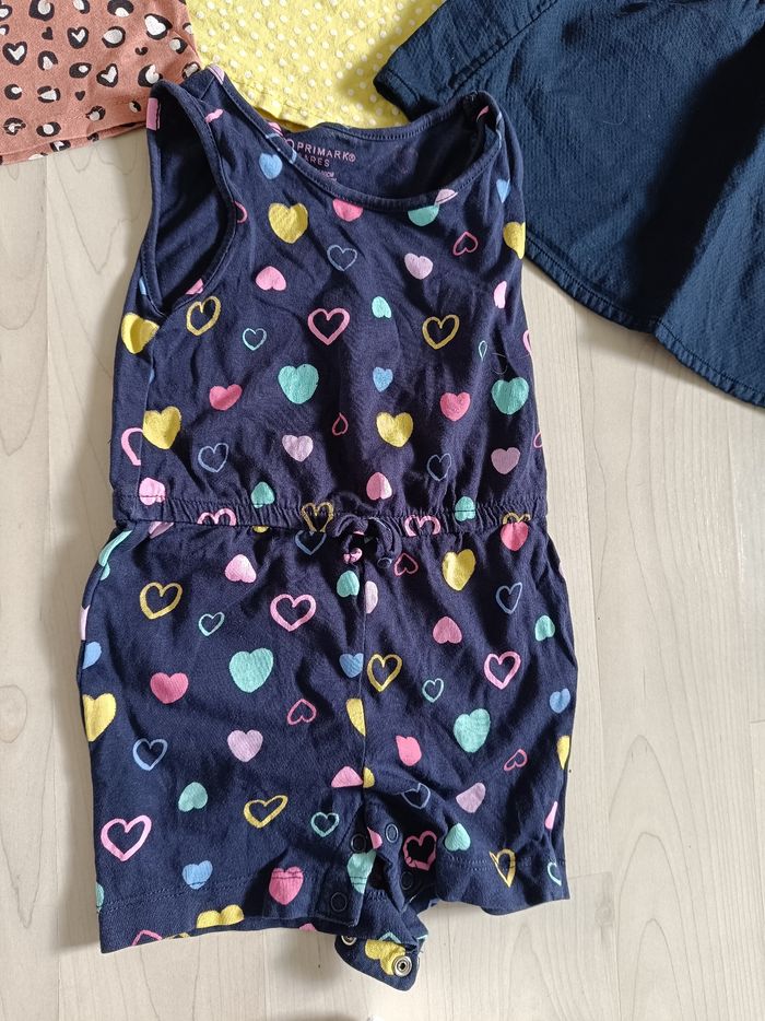Lot vêtements fille été 18 mois - photo numéro 3