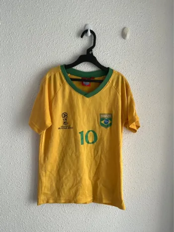 Maillot de foot Brasilia T. 8 ans 💫