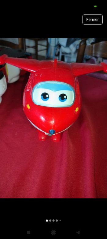 Robot avion répète tes phrases j21