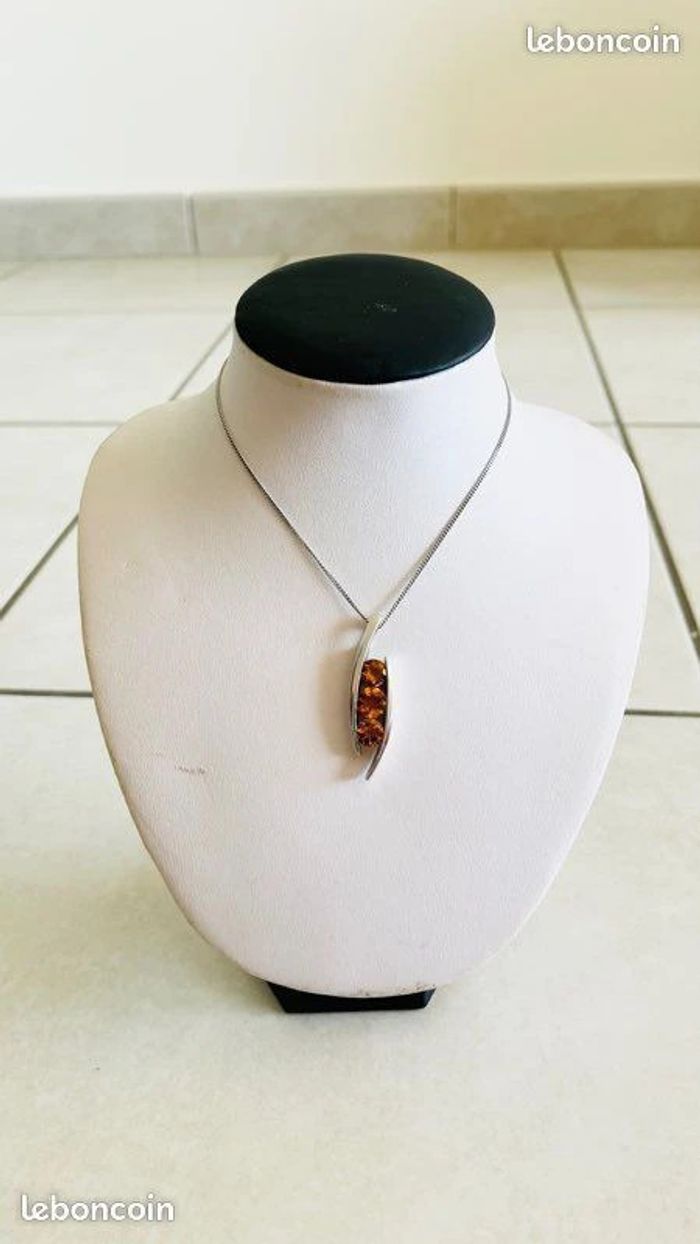 Pendentif en argent avec des citrines