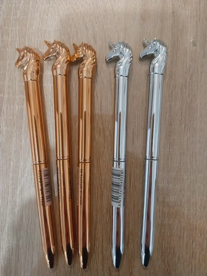 Lots stylos Licorne de Bagatelle