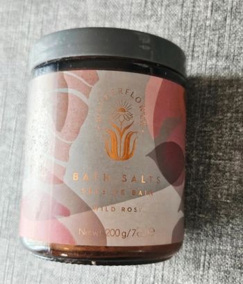 Sel de bain à la rose NEUF