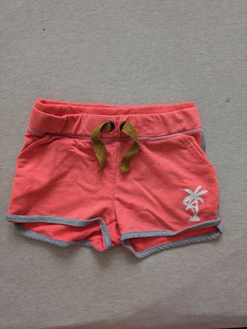 Short 8 ans