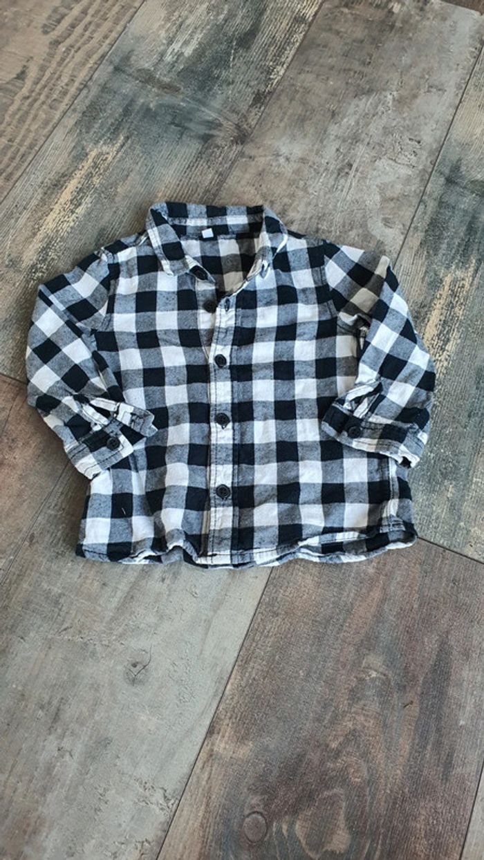 Chemise 18 mois en très bon