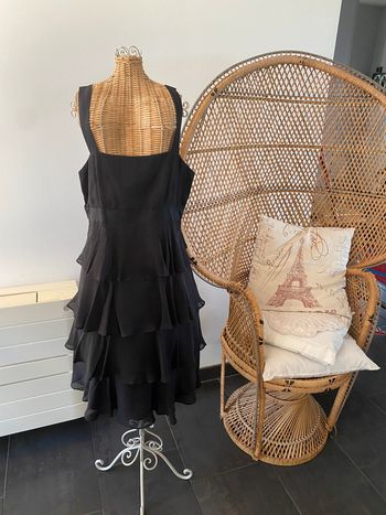 Robe 123 noire à volants 100% soie taille 38