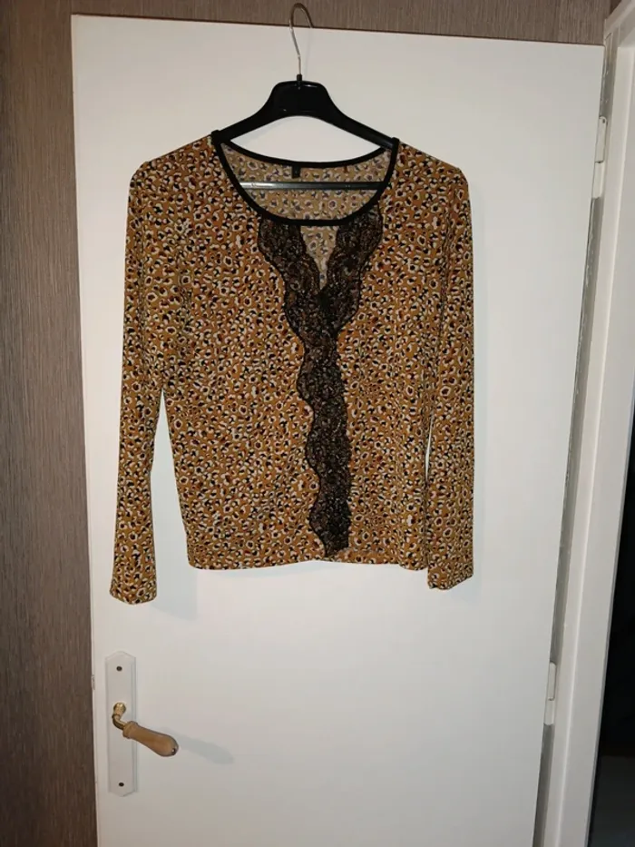 Blouse moutarde et noire