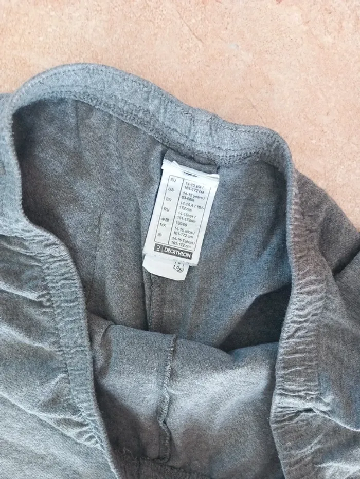 Short gris taille 14/15 ans Décathlon - photo numéro 2