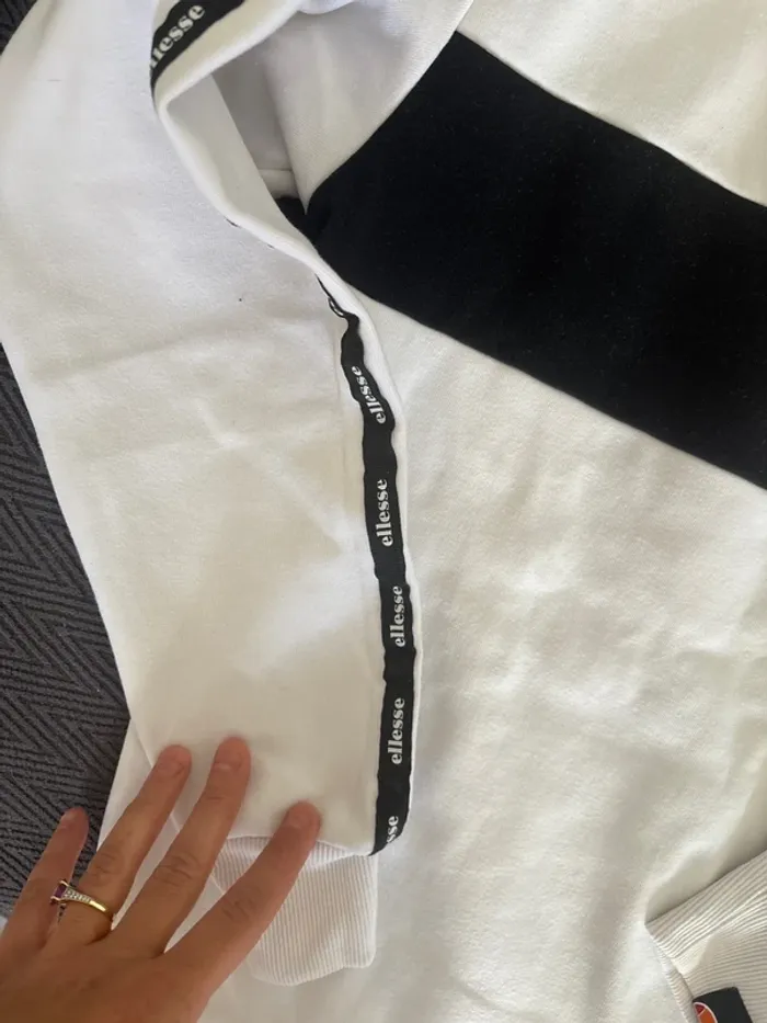 Pull ellesse - photo numéro 2
