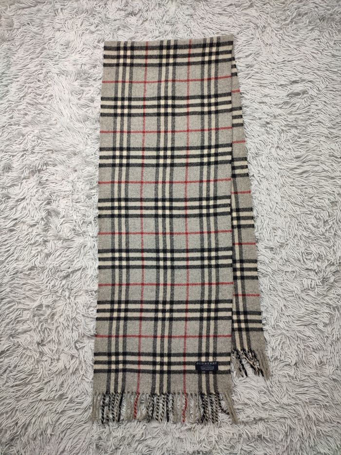 Écharpe Burberry vintage excellent état 100% cachemire - photo numéro 2