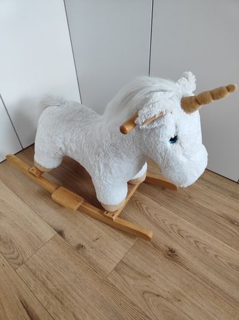 Licorne a bascule