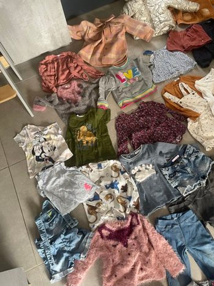 Lot 53 vêtements 36mois / 3 ans - photo numéro 9