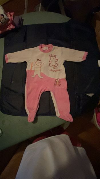 Pyjamas rose et blanc