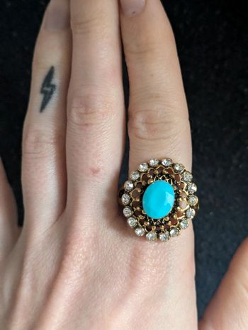 Bague fantaisie a strass