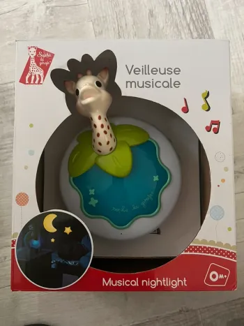 Veilleuse musicale Sophie la Girafe neuve !!