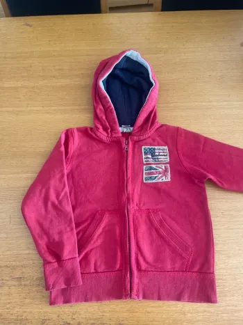 Sweat-shirt capuche rouge garçon 5 ans