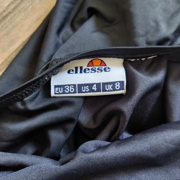 Maillot de bain 1 pièce Ellesse taille 36 noir - photo numéro 2