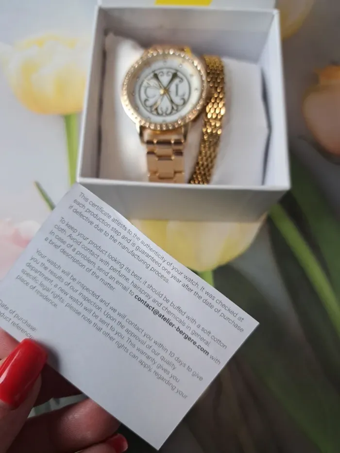 Christian L acroix Coffre Montre a quartz et bracelet pour femme - photo numéro 5