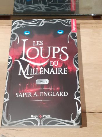 Les loups du millénaire Tome 1 de Sapir A.Englard