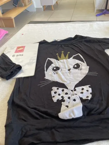 Tee shirt H&M 6-8 ans