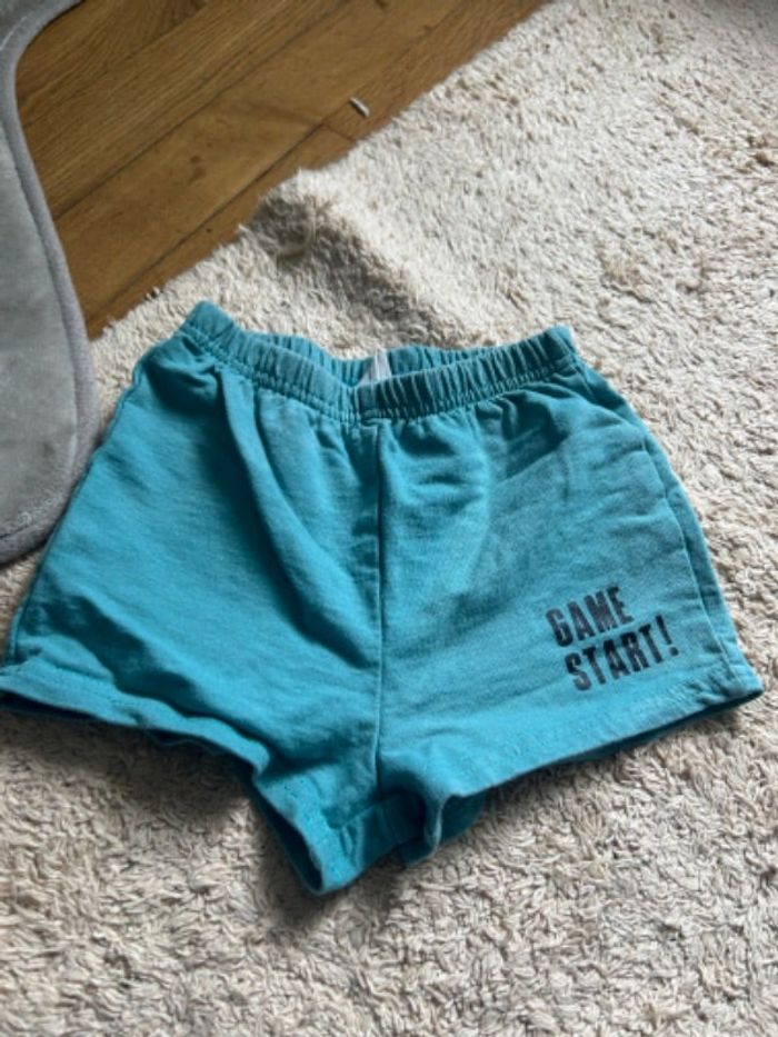 Short bébé garçon taille 9-12 mois