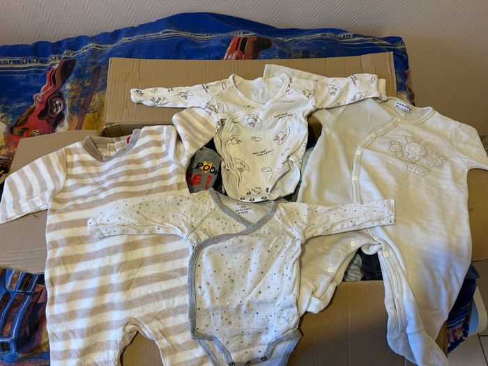 Lot  vêtement garçon 3 mois - photo numéro 3