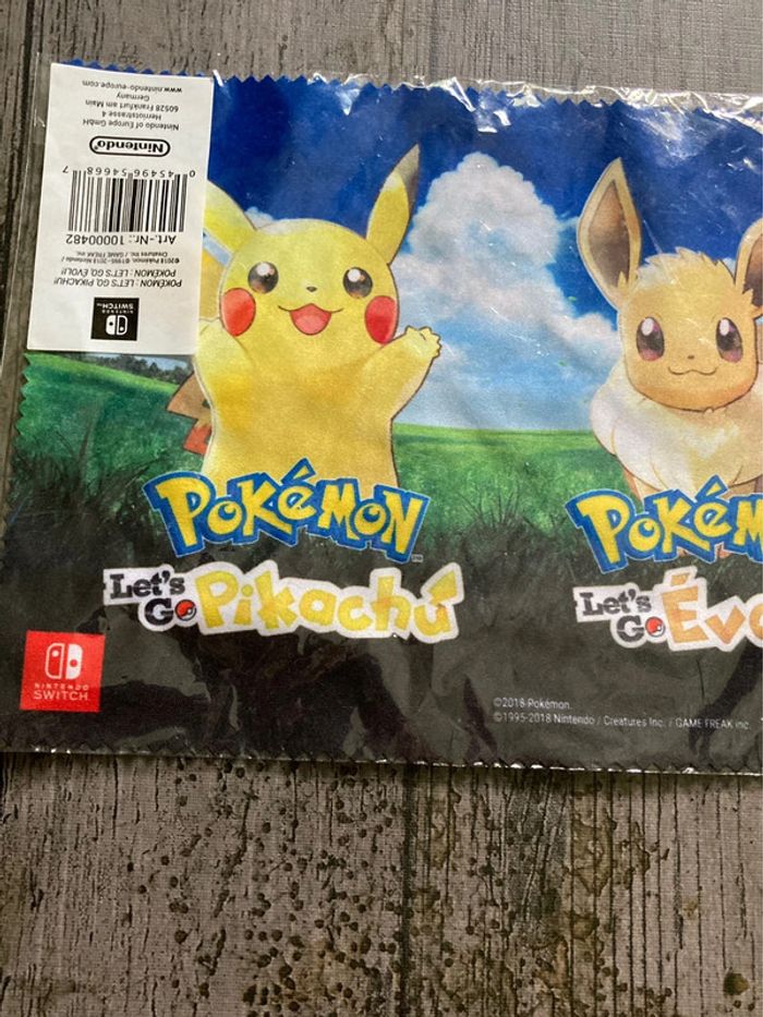 Goodies Let’s go Pikachu Nintendo Switch neuf - photo numéro 2