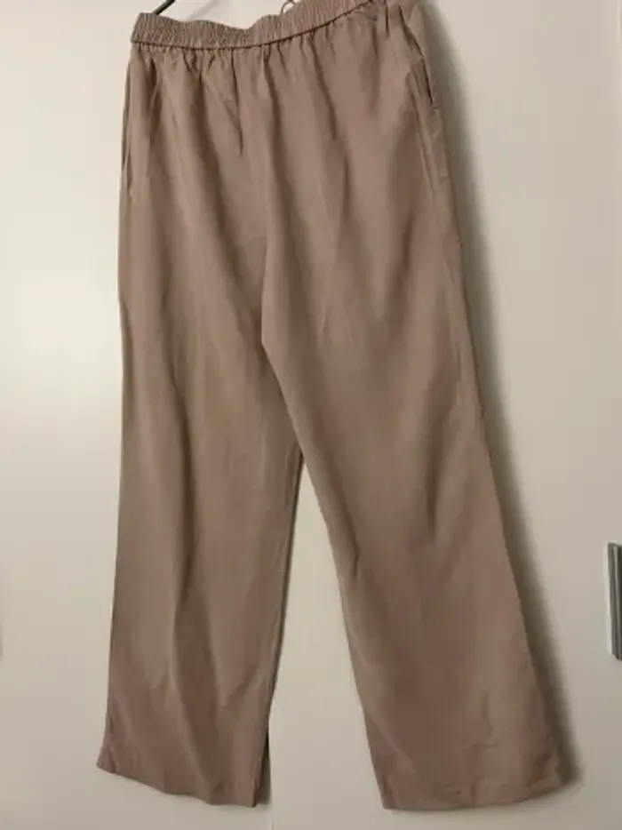 Pantalon large rose clair à rayures fines blanches Primark - photo numéro 4