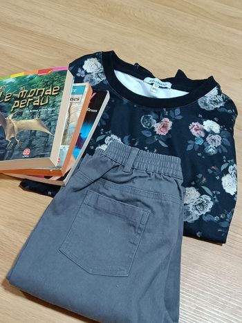 Lot Fille - Ensemble Pull & Pantalon 12 ans + 3 Livres Offerts