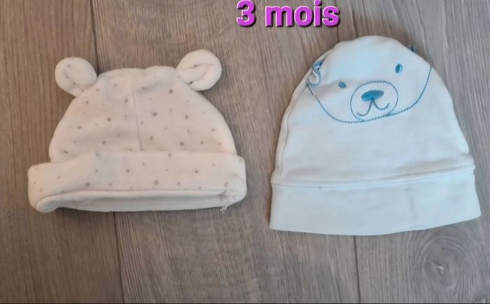 ​Lot 2 Bonnets Coton Bébé 0-3 Mois Tres Bonne Etat