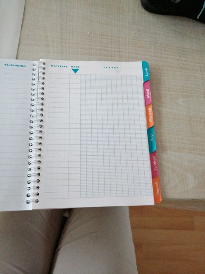 Cahier de texte - photo numéro 2