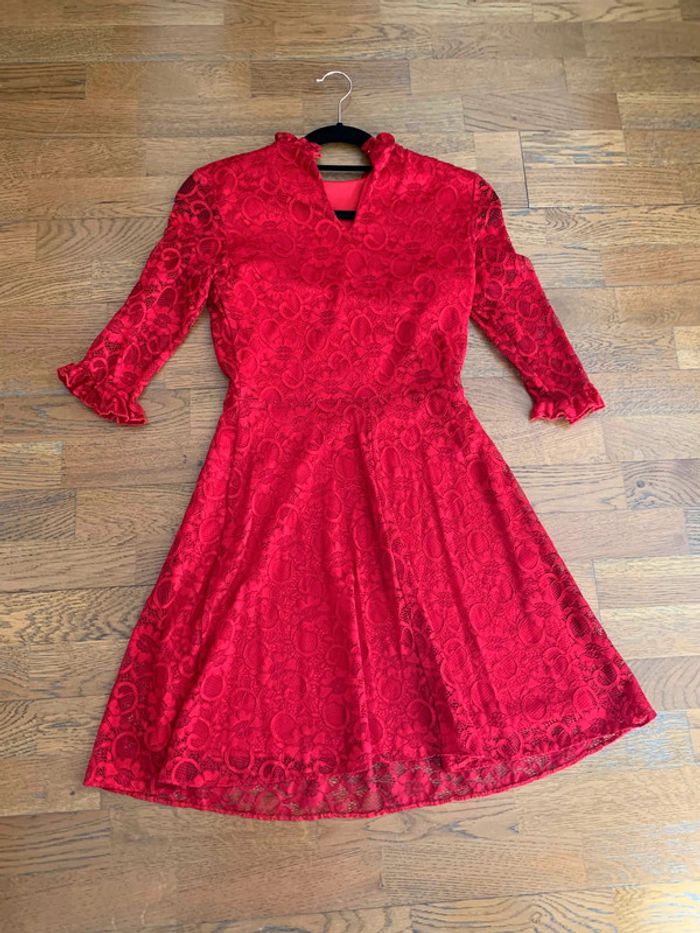Asos robe en dentelle rouge taille 36 - photo numéro 9