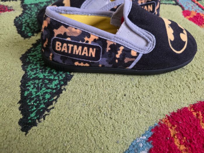 CHAUSSONS GARÇON BATMAN TAILLE 32 - photo numéro 5