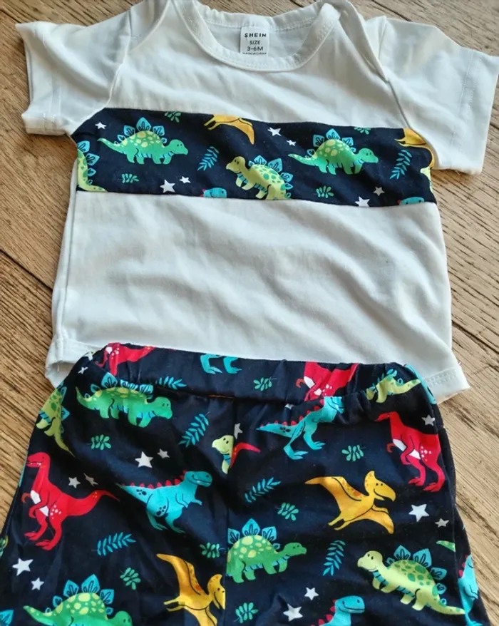 Body et short 3-6 mois - photo numéro 2