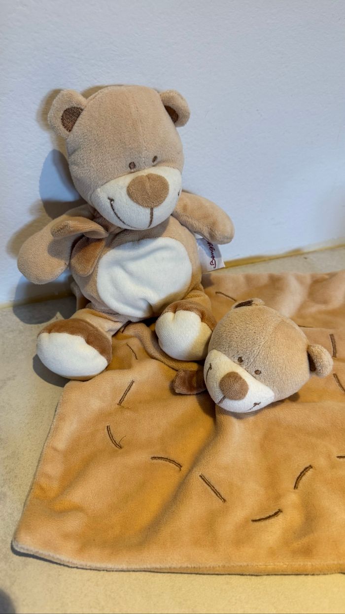 2 peluches Doudou Bengy