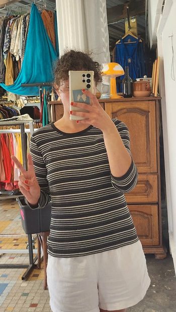 Adorable petit pull chaussette monochrome vintage 90s