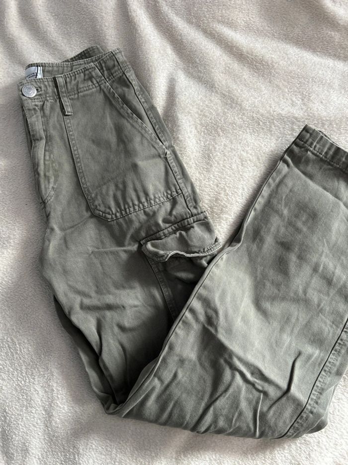 Cargo kaki, Zara